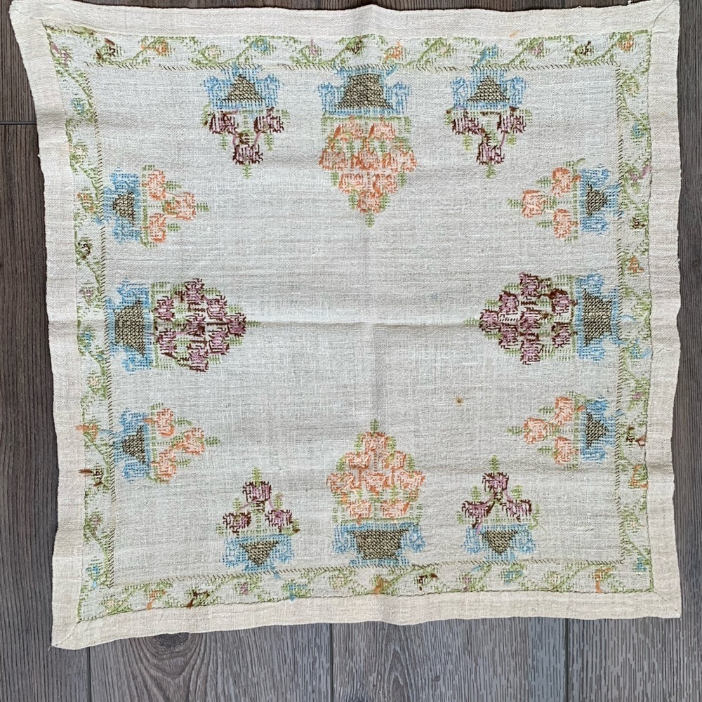 Embroidery - Picture 6 of 7
